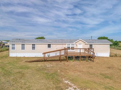 Property at 104 Layfield Ln, Rhome, TX