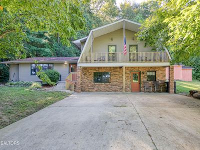 235 Hilltop Dr
