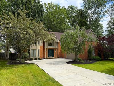 216 Quail Hollow Ln