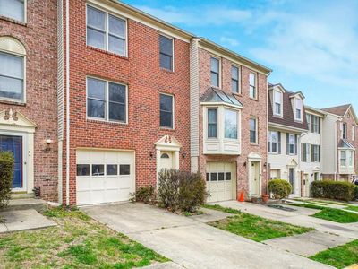 208 Rolling Hill Ct