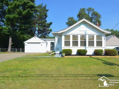 201 N Dettman Rd