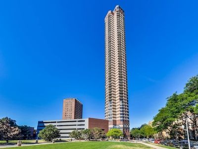 3660 N Lake Shore Dr APT 1513