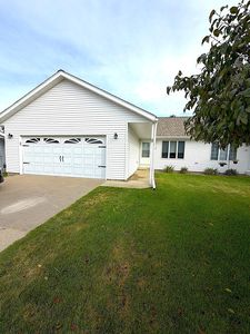 140 Orchard Manor Dr SE