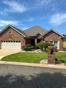 212 Willow Bend Cir