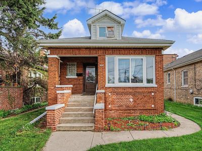 7124 W Belden Ave