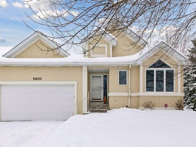 5800 Forestview Ln N