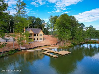 152 Waterfront Way