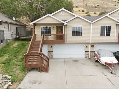 Property at 1424 N Spring Mountain Dr, Springville, UT