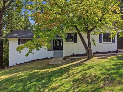 410 Paragon Dr