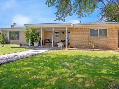 4214 Dakota Ave
