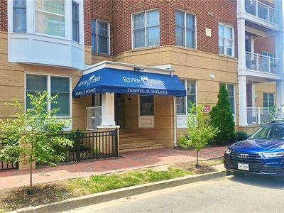 239 Duke St Unit 305
