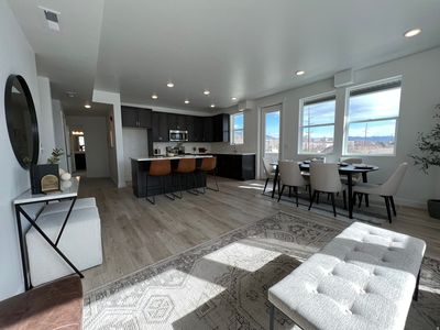 718 W Blue Magic Ln S #S201