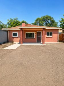 2005 Tapia Blvd SW
