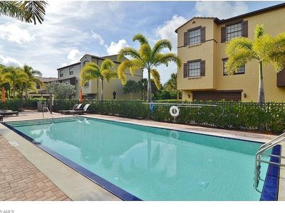 8997 Cambria Cir Unit 2002