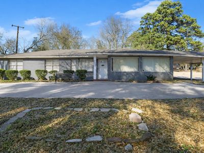 500 Madelaine Dr