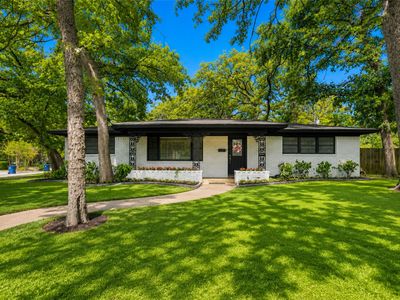 1500 W Lavender Ln