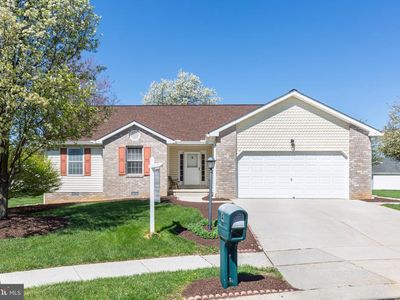 4 Straw Ct