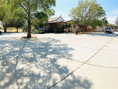 Property at 9582 Buttemere Rd, Phelan, CA