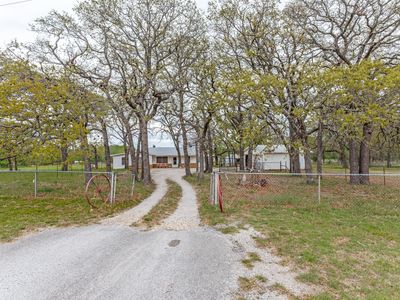 2553 E Highway 199