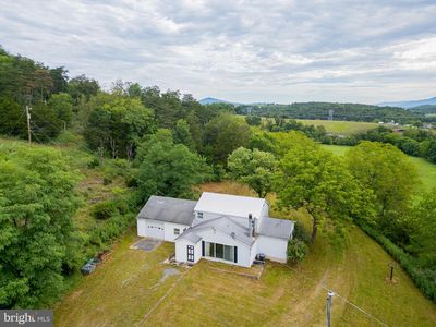 476 Schrader Ln