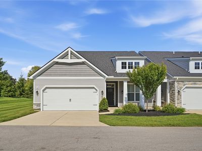 637 Angler Ct