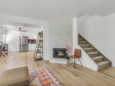 645 E Cobblestone Dr