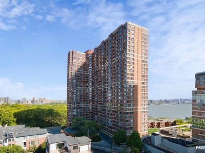 100 Old Palisade Rd APT 3415