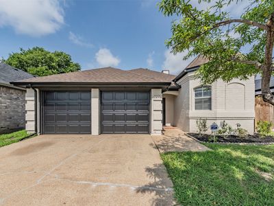 3232 Rosebank Dr