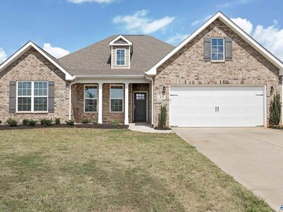 Property at 35 Winchester Dr, Priceville, AL