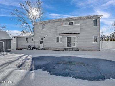 1112 Larchmont Street