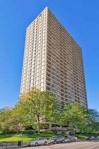 1960 N Lincoln Park W APT 1601