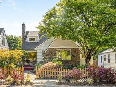 2124 NE 60th Ave