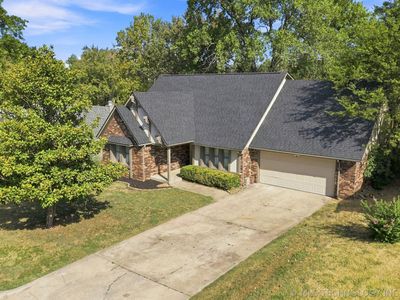 1604 W Pittsburg St