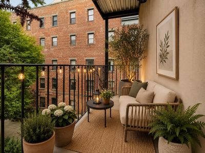 343 Varick St APT 3A