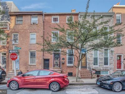 1125 William St