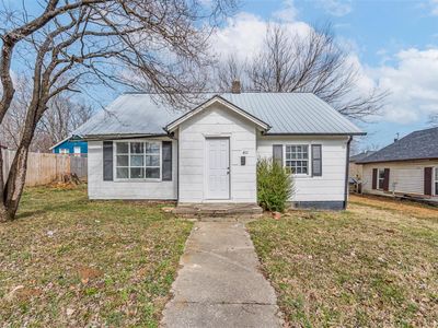 Property at 611 E Main St, Glasgow, KY