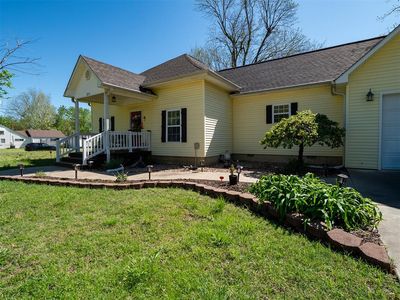 311 NW 1st St