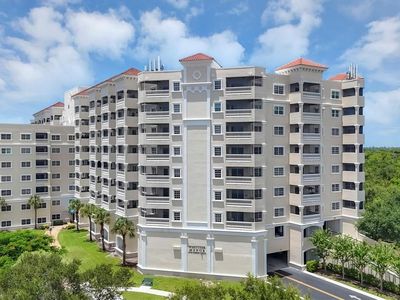 3730 Cadbury Cir APT 105