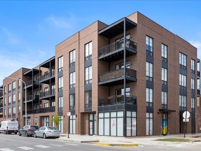504 N Leavitt St Unit 302