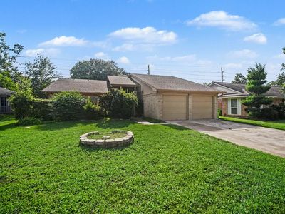 5111 Blueberry Hill Dr