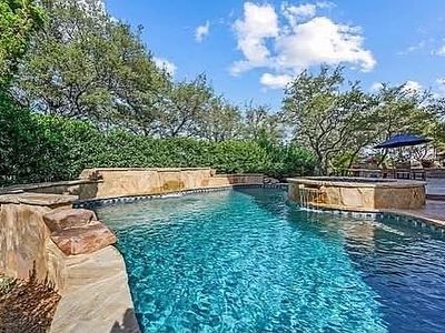 4601 Bat Falcon Dr