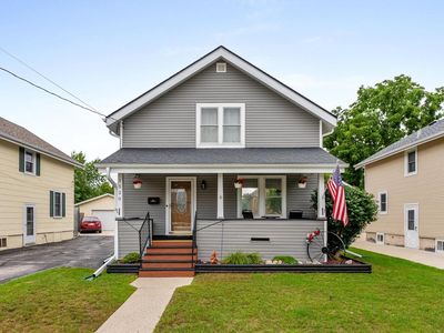 1520 Division STREET