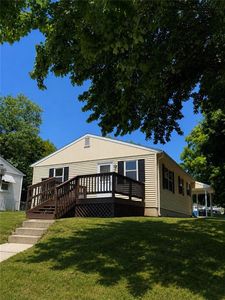 2621 Belle St