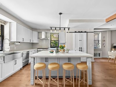 4523 Broadway APT 1C