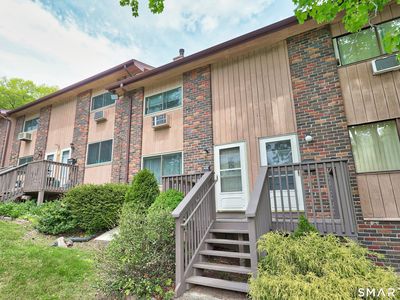 228 Oakville Avenue #D