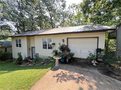 107 Jay Ln