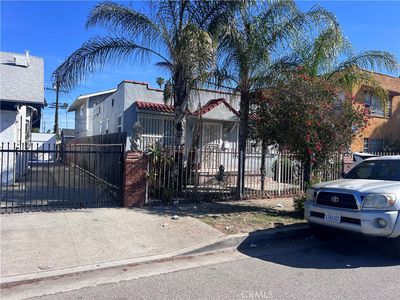 629 W Gage Ave