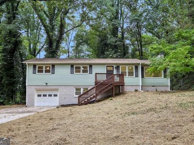 250 King Arthur Dr