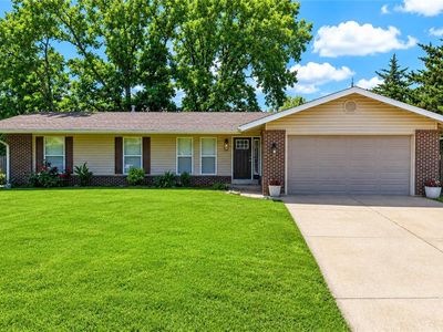 4 W Cheshire Dr