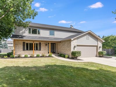25230 W Monroe Ct